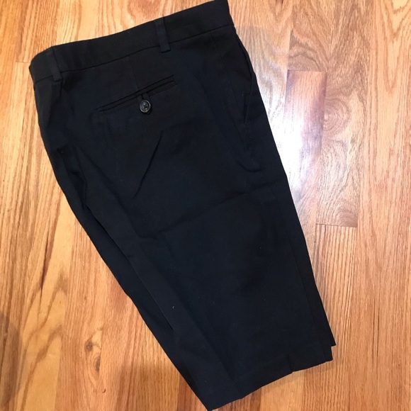 ▪️OLD NAVY Black Walking Shorts - Picture 1 of 10